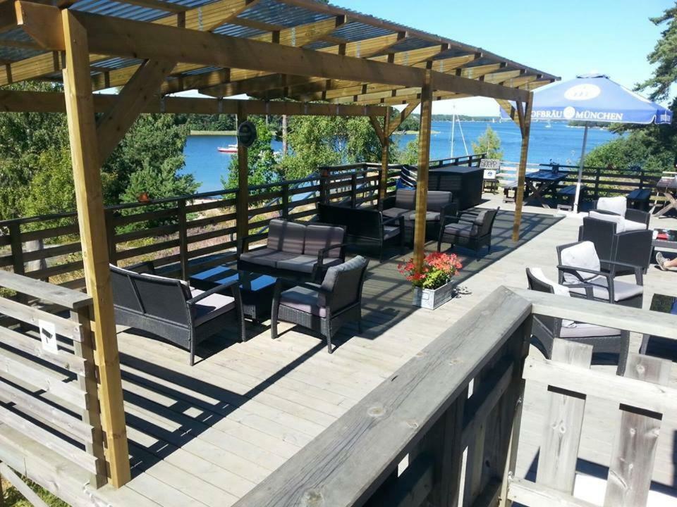 Vita Grindarna / Djuroe Havsbad Villa Djurhamn Екстериор снимка