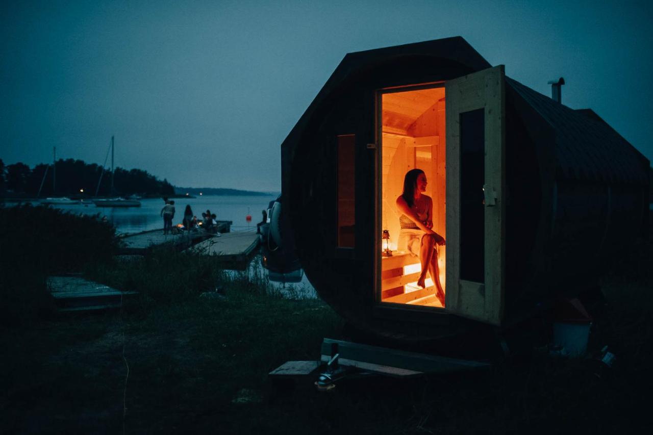 Vita Grindarna / Djuroe Havsbad Villa Djurhamn Екстериор снимка