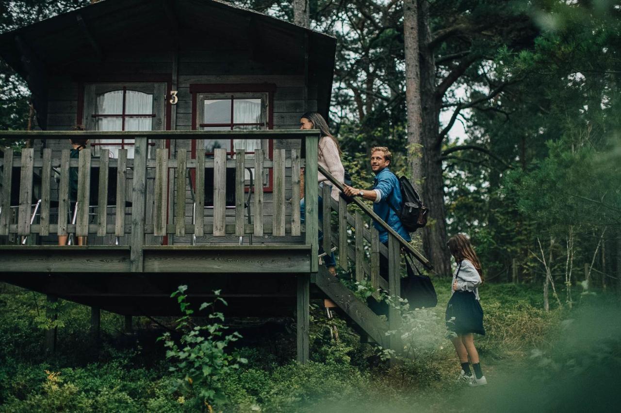 Vita Grindarna / Djuroe Havsbad Villa Djurhamn Екстериор снимка